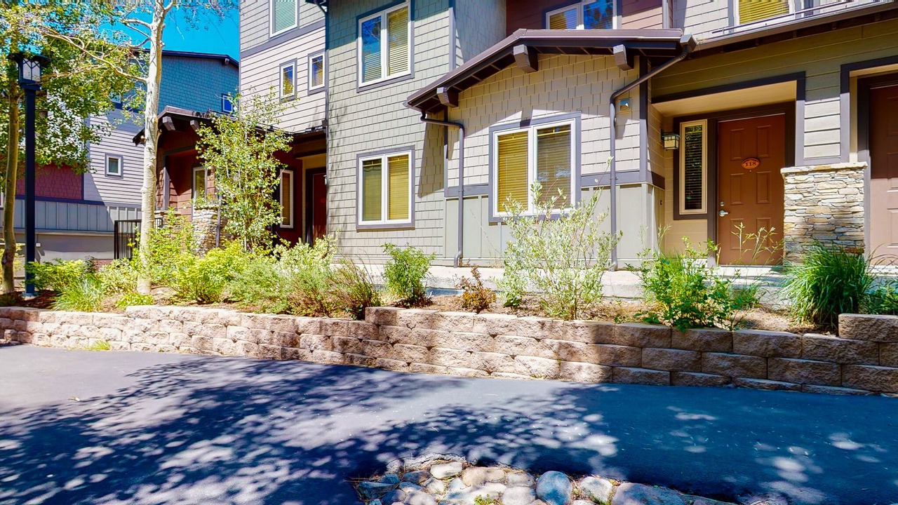 Photo of Outdoor in Mammoth Lakes