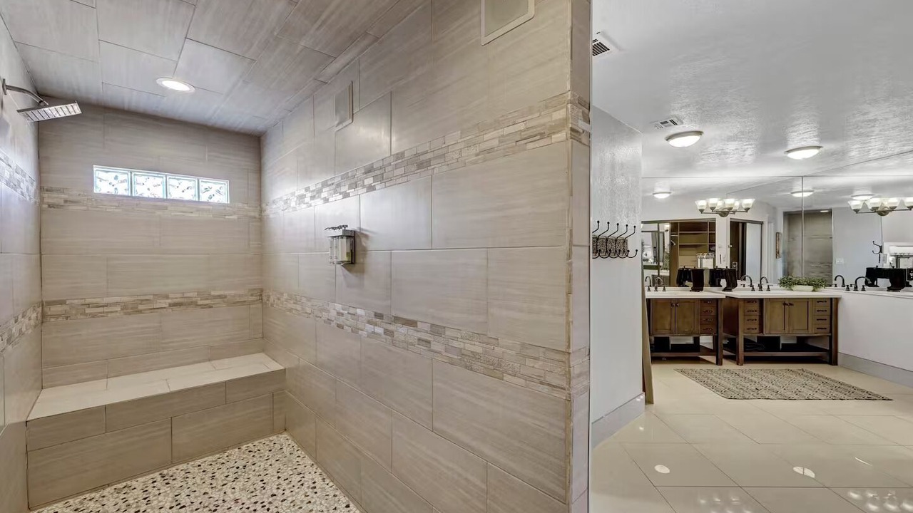 Photo of Bathroom in Enterprise