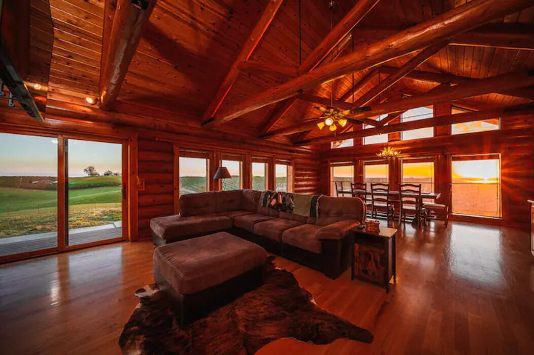 Photo of Livingroom in Central Valley