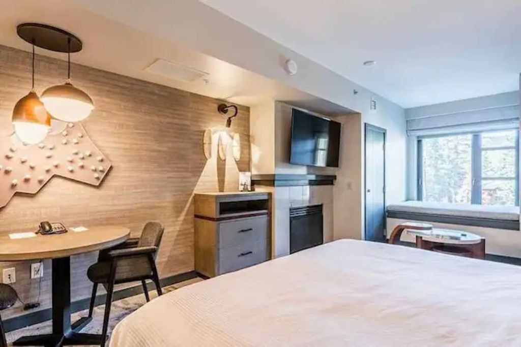 Photo of Bedroom in Mammoth Lakes