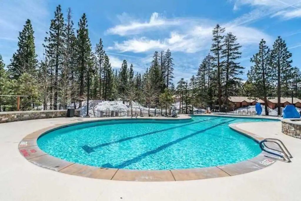 Photo of Outdoor in Mammoth Lakes