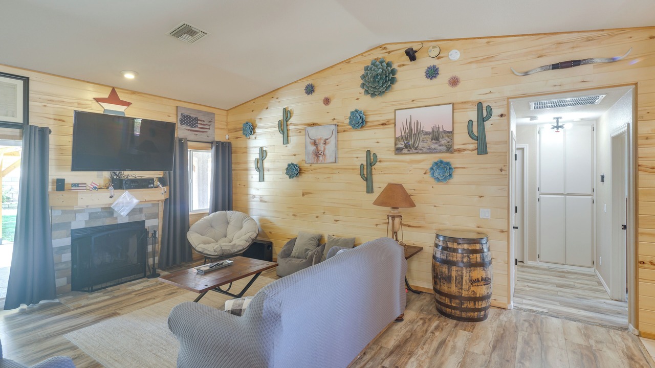 Photo of Livingroom in Sunridge Estates
