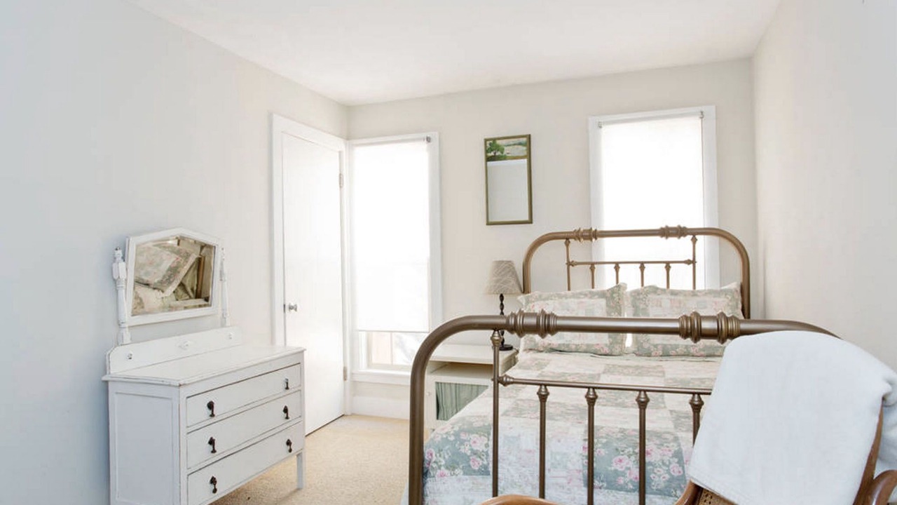Photo of Bedroom in Panoramic Hill
