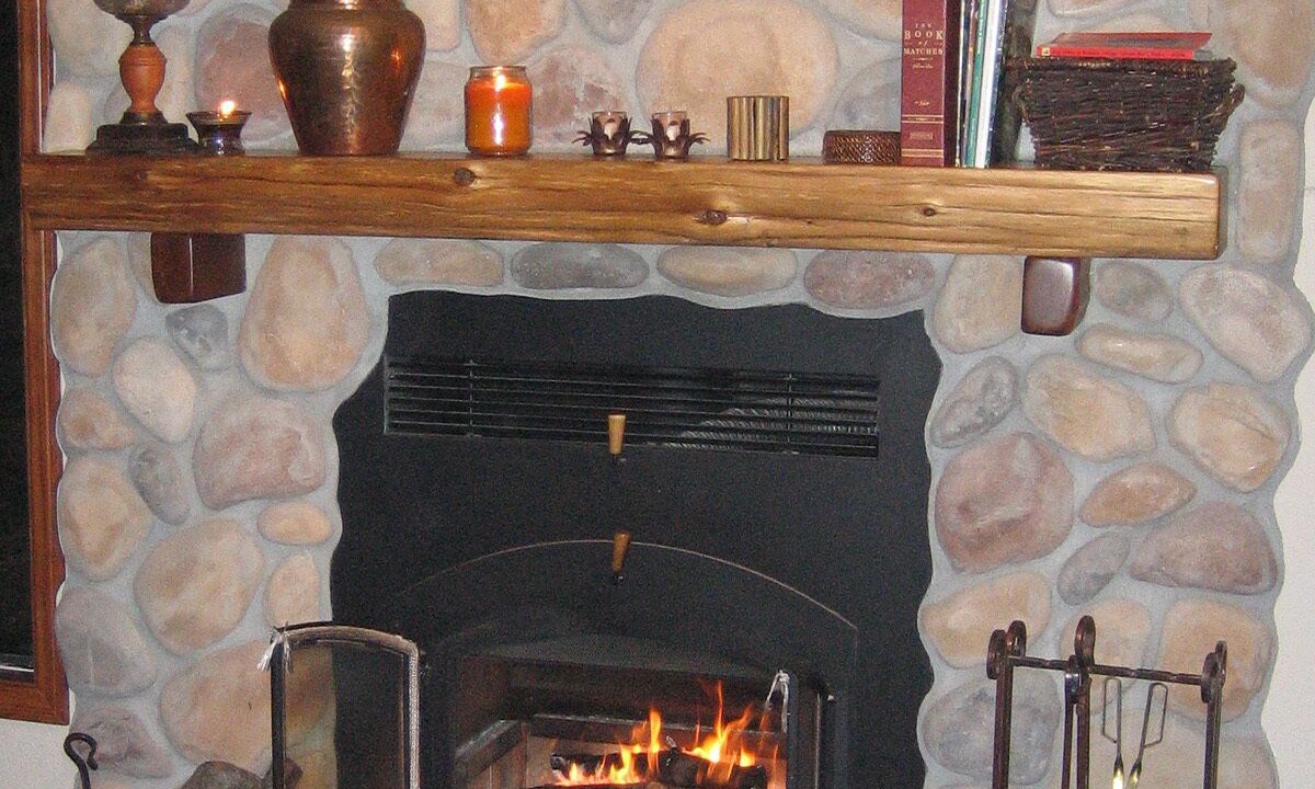 Photo of Livingroom in Three Rivers