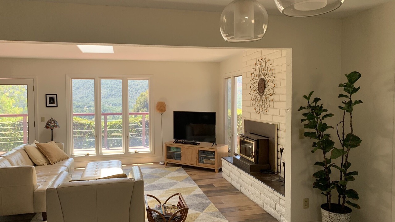 Photo of Livingroom in Carmel Valley