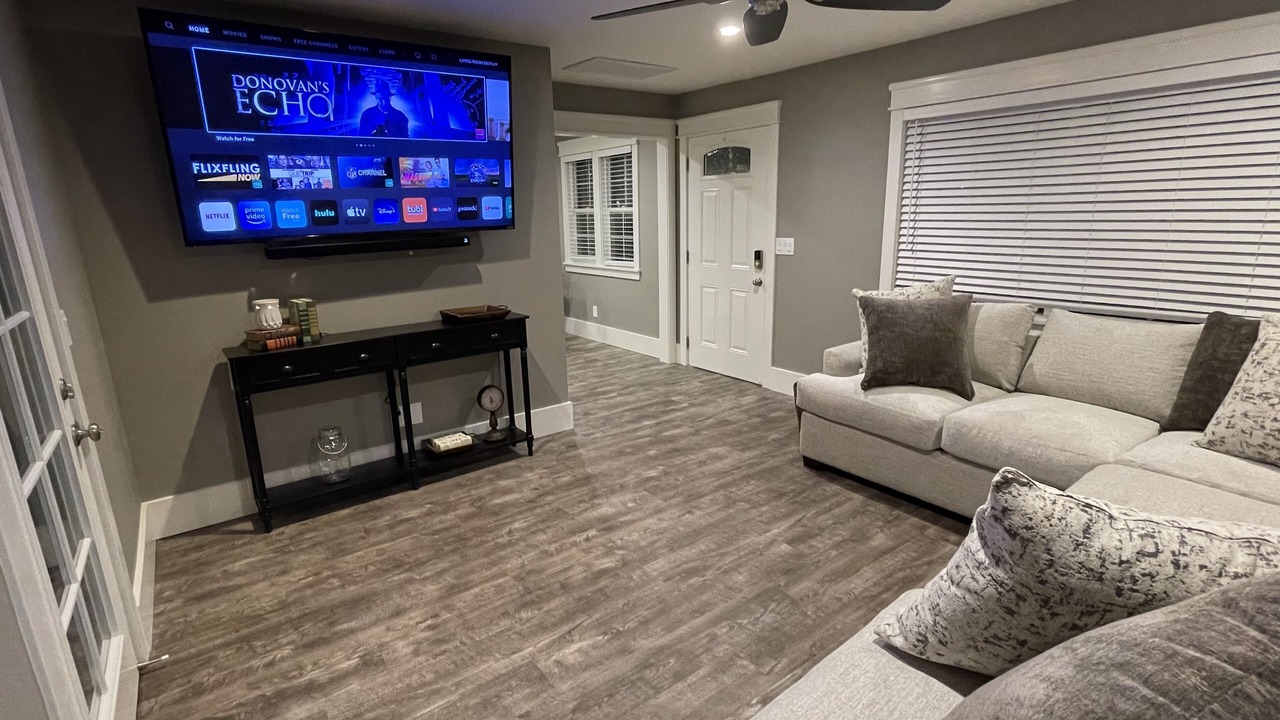 Photo of Livingroom in Oakdale