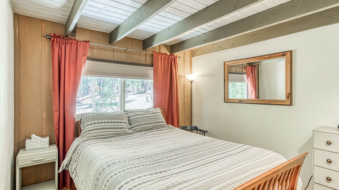 Photo of Bedroom in Big Creek