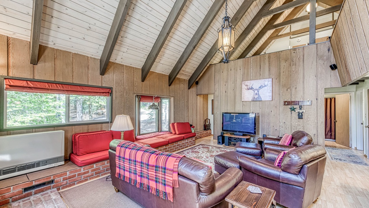 Photo of Livingroom in Big Creek