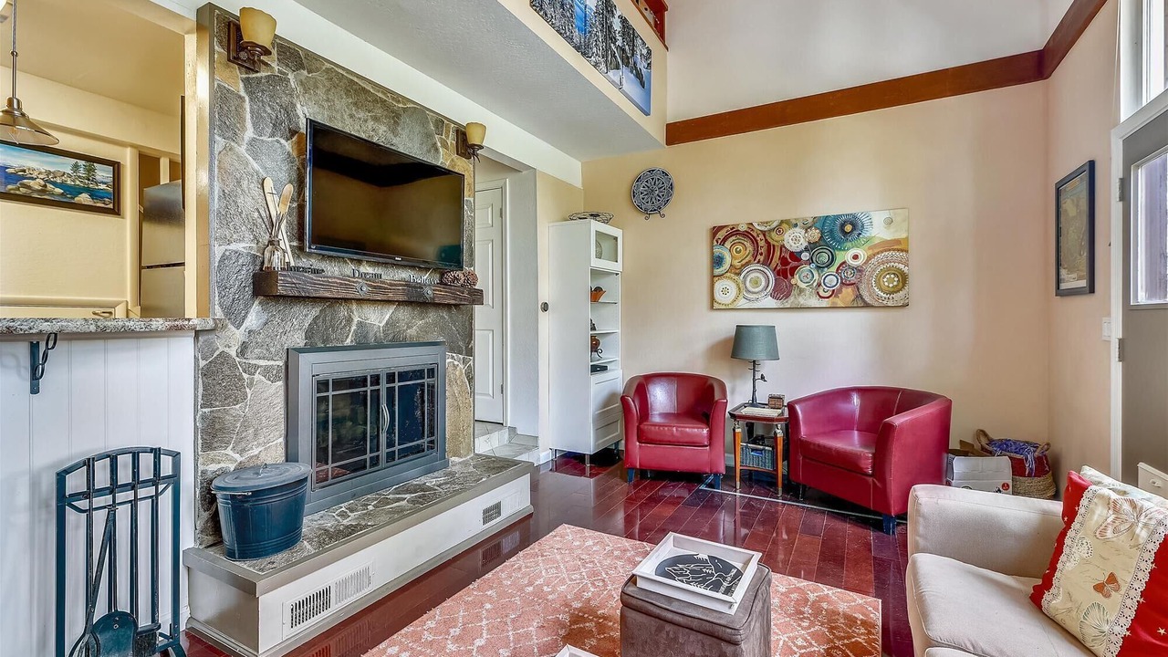 Photo of Bedroom in Dollar Point