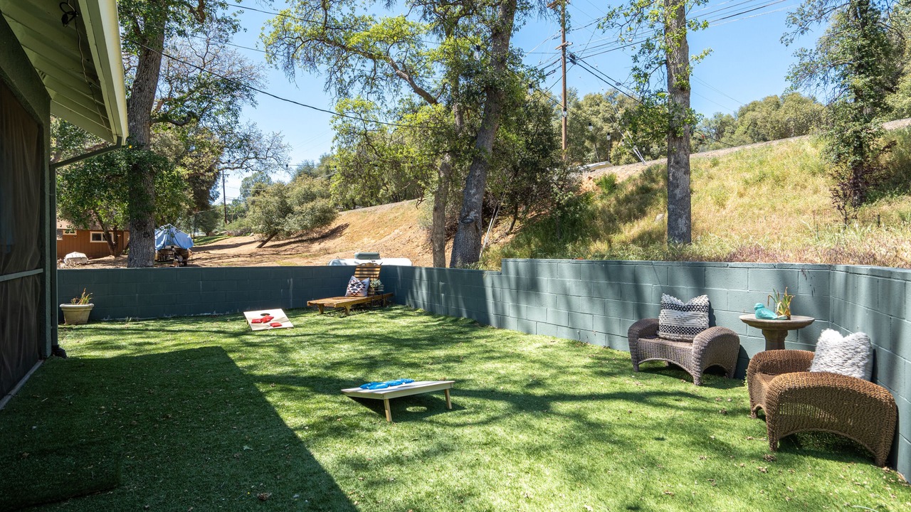 Photo of Outdoor in Groveland