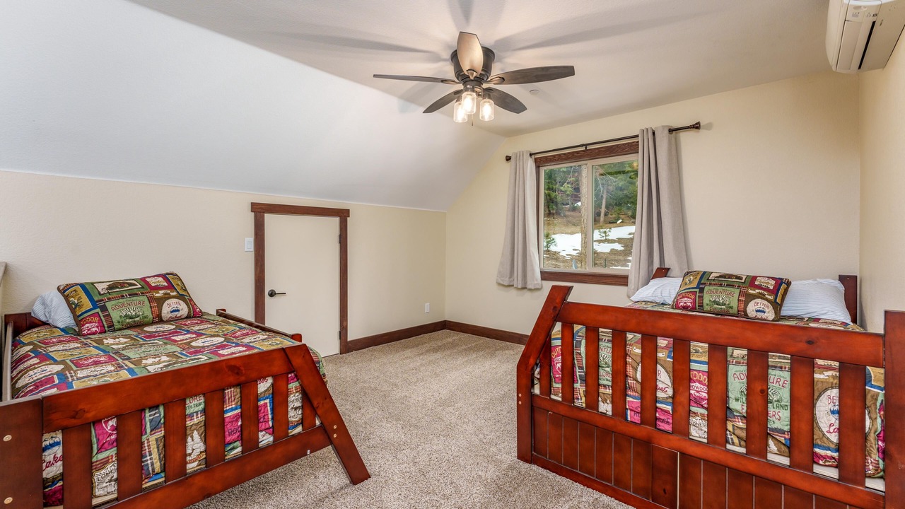 Photo of Bedroom in Yosemite National Park