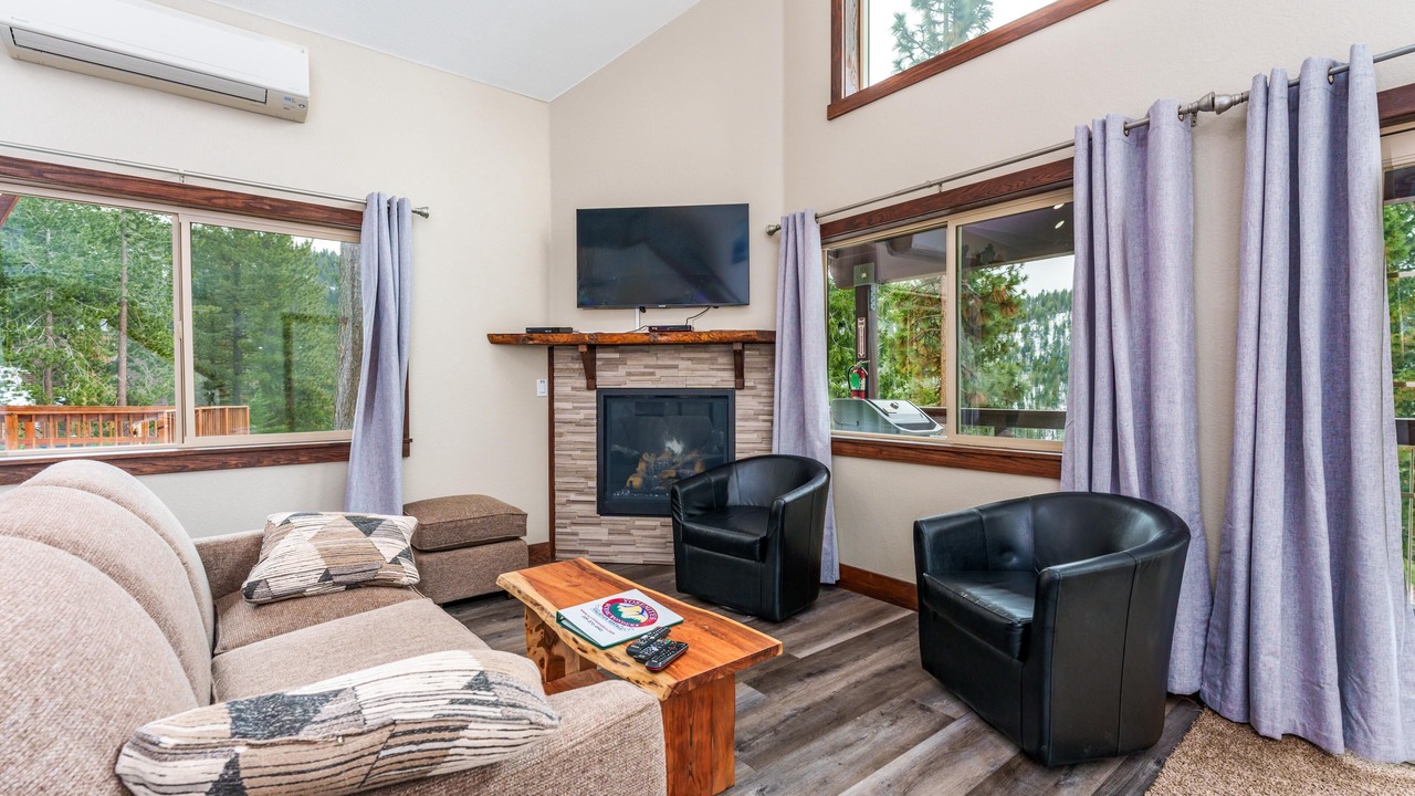 Photo of Livingroom in Yosemite National Park