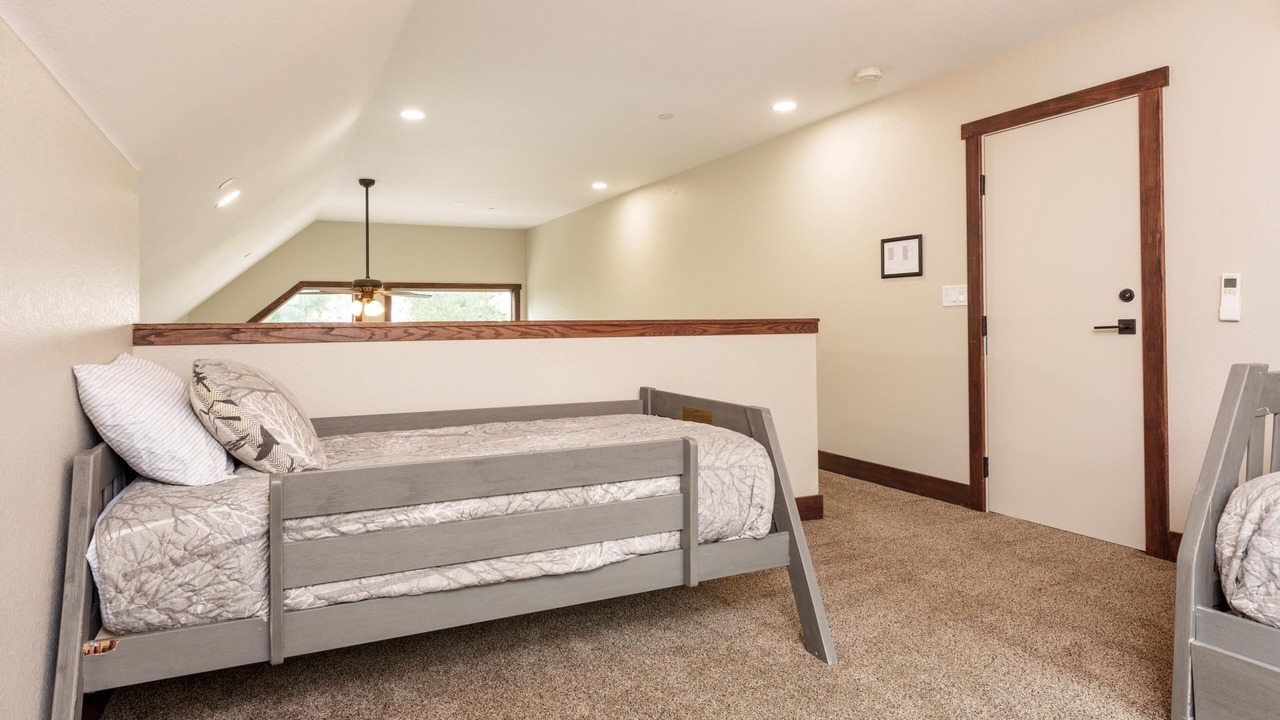 Photo of Bedroom in Yosemite National Park