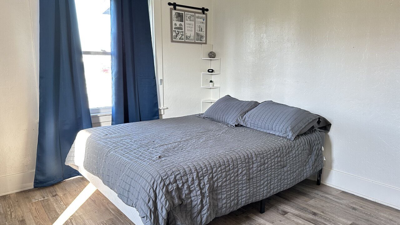 Photo of Bedroom in Tulare