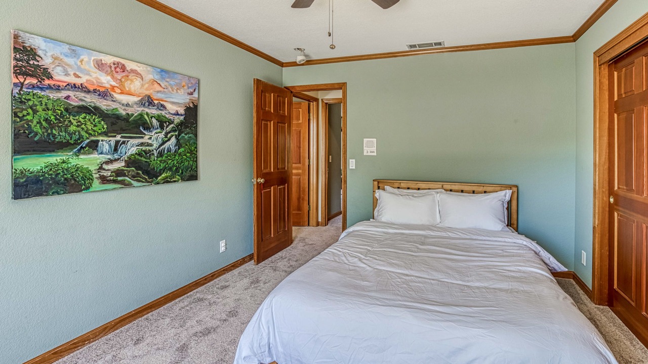 Photo of Bedroom in Cascadel Woods
