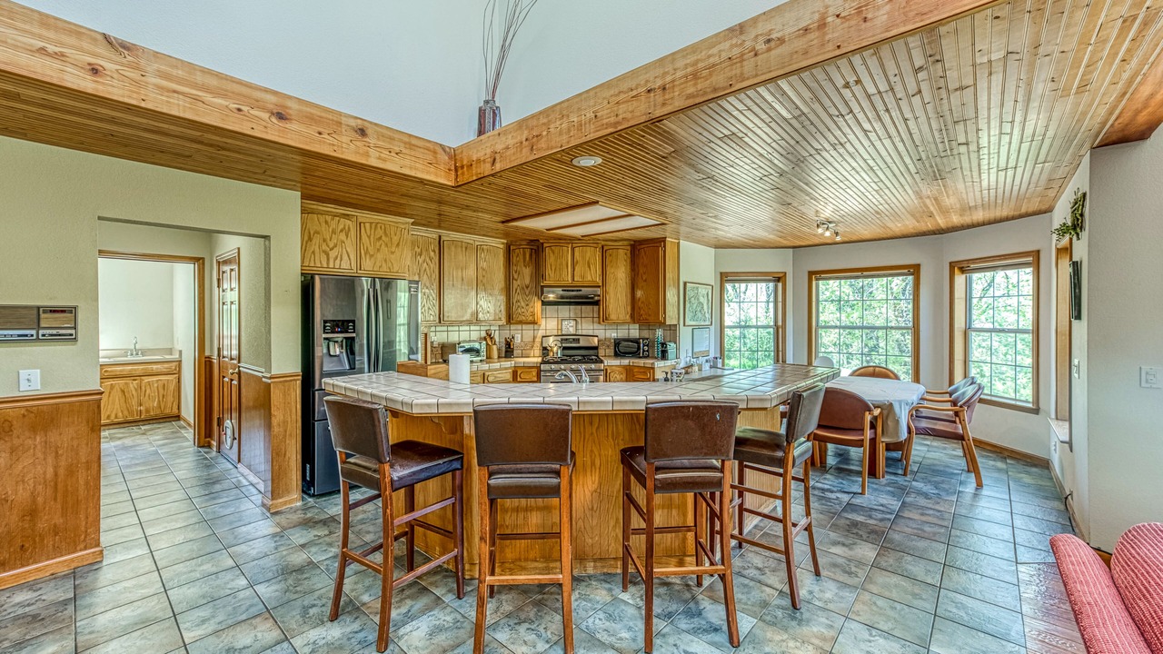 Photo of Kitchen in Cascadel Woods