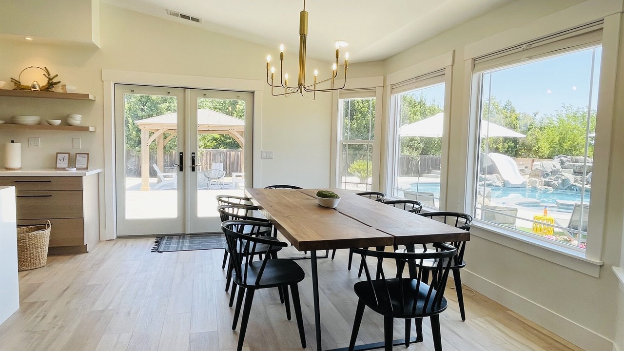 Photo of Livingroom in Templeton