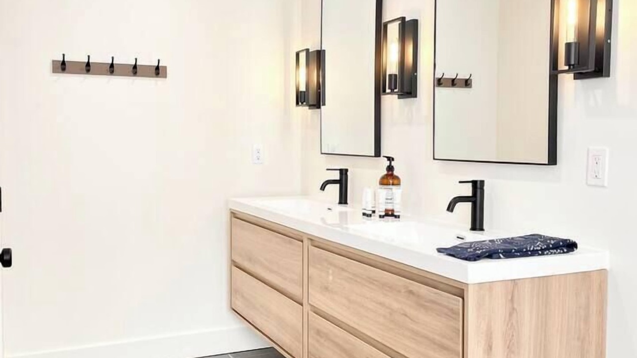 Photo of Bathroom in Templeton