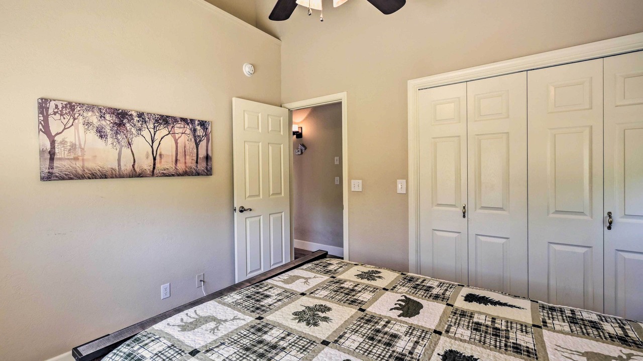 Photo of Bedroom in Auberry