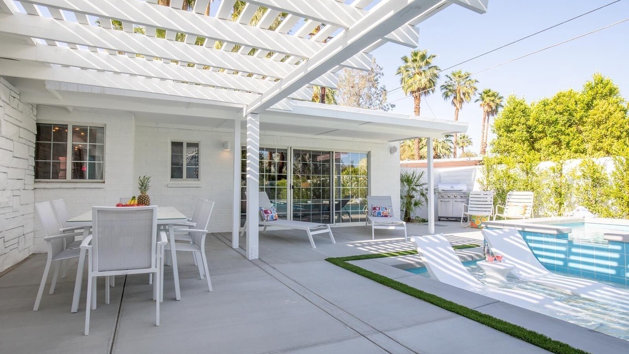 Photo of Outdoor in Warm Sands
