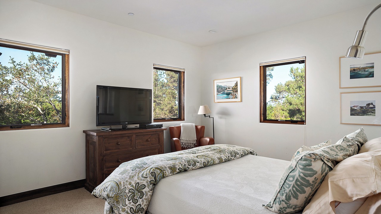 Photo of Bedroom in Happy Hill