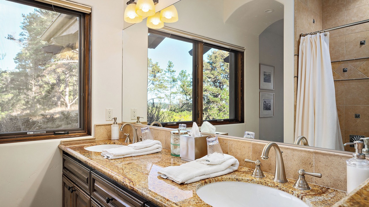 Photo of Bathroom in Happy Hill