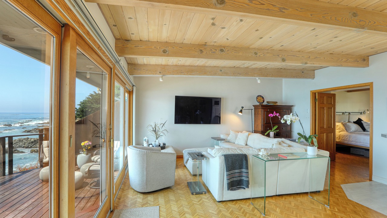 Photo of Livingroom in Marine Terrace