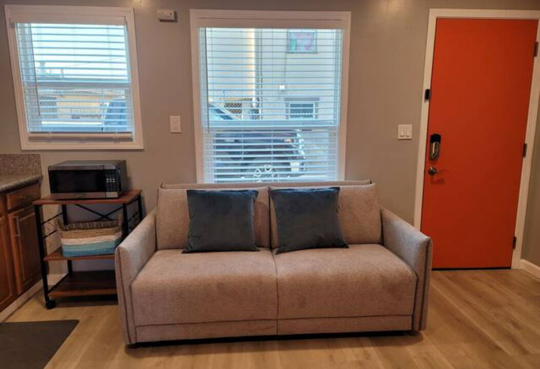 Photo of Livingroom in Cherryland