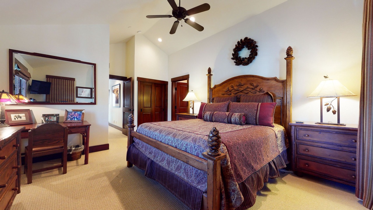 Photo of Bedroom in Mammoth Lakes