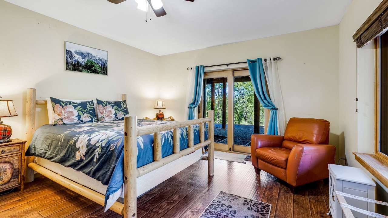 Photo of Bedroom in Groveland