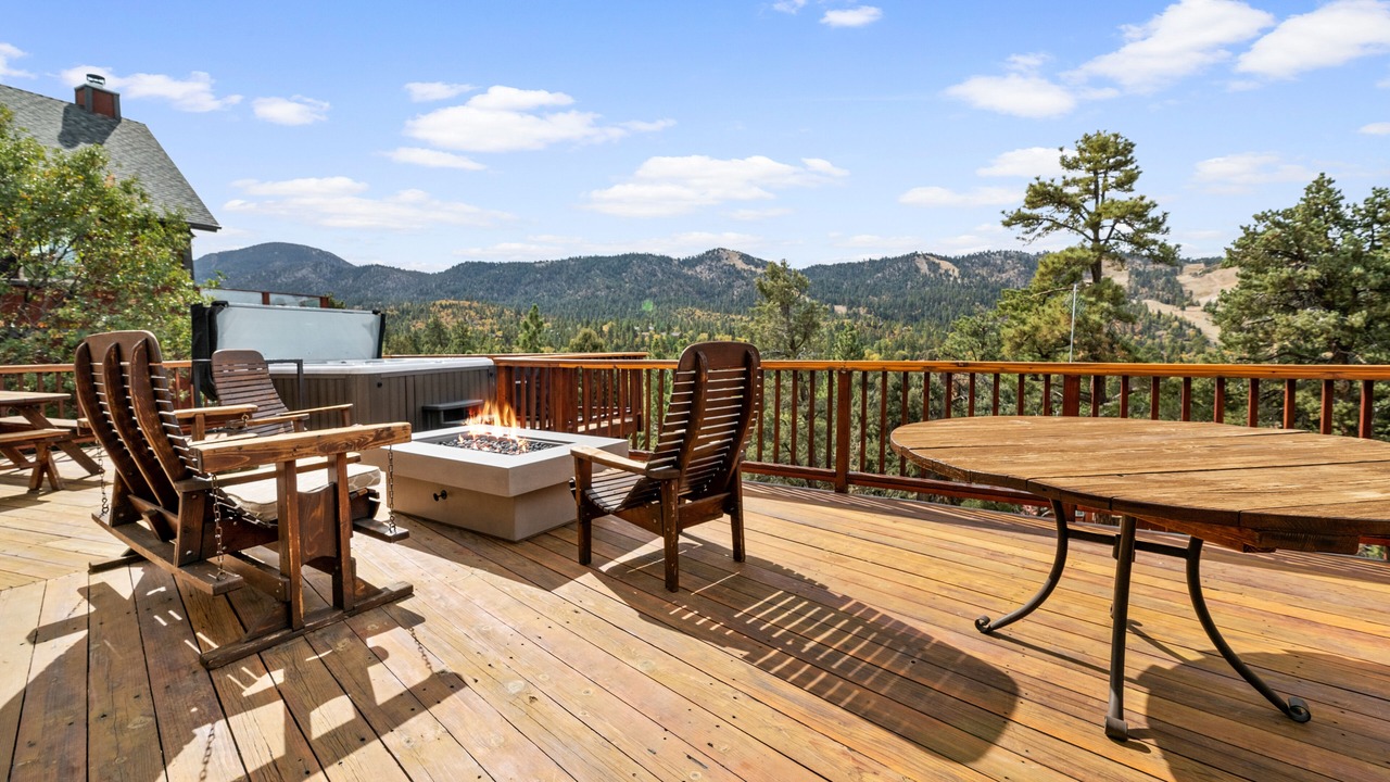 Photo of Outdoor in Upper Moonridge