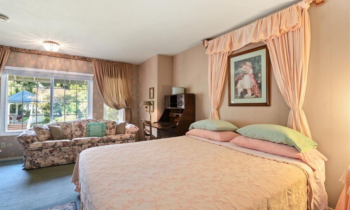 Photo of Bedroom in Arroyo Grande