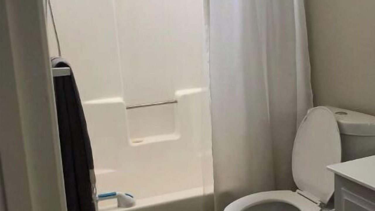 Photo of Bathroom in Valley Oak