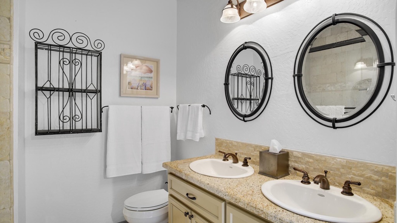 Photo of Bedroom in Groveland