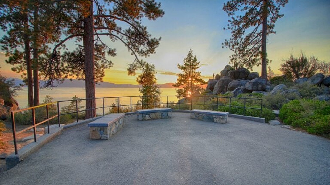 Photo of Outdoor in Round Hill Village