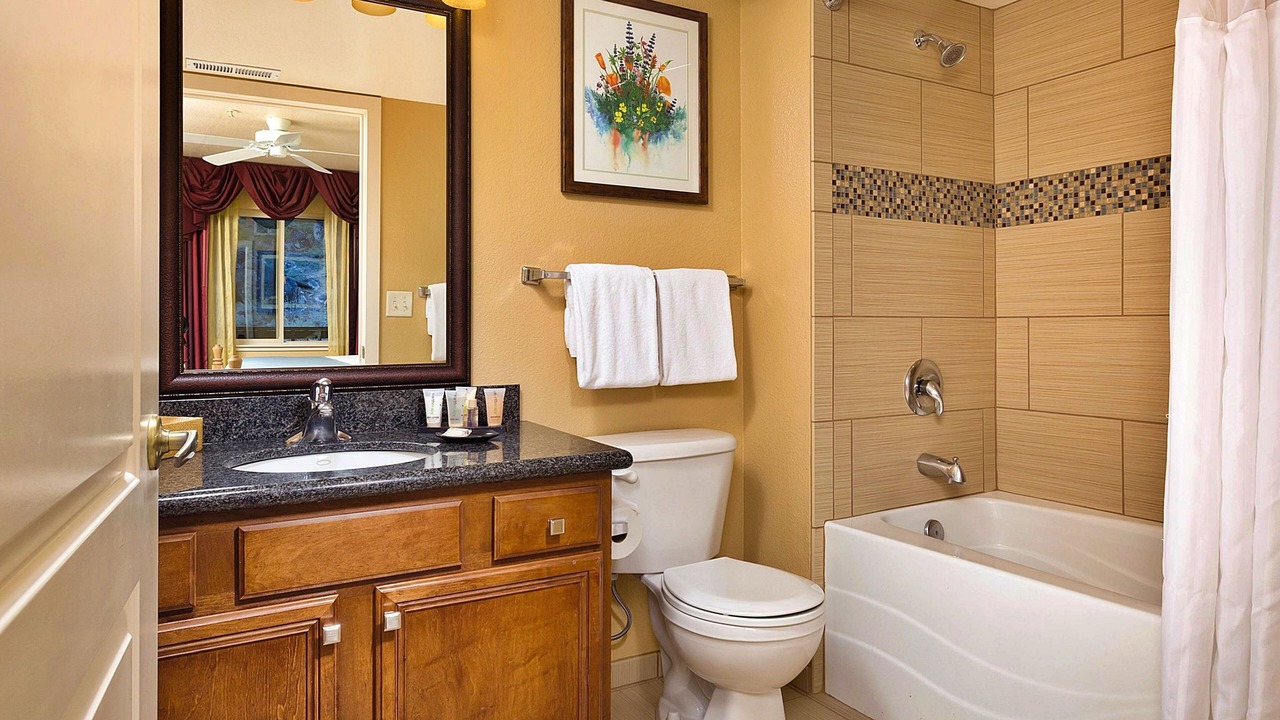 Photo of Bathroom in Round Hill Village