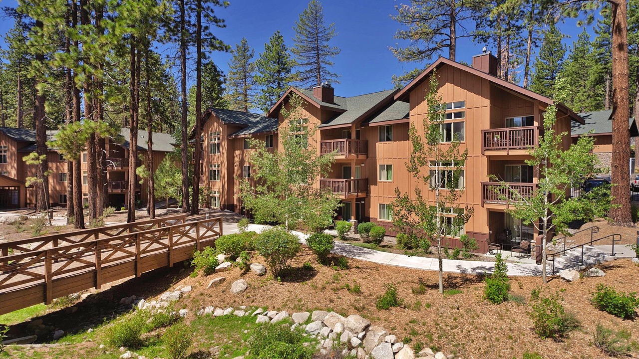 Photo of Outdoor in Round Hill Village