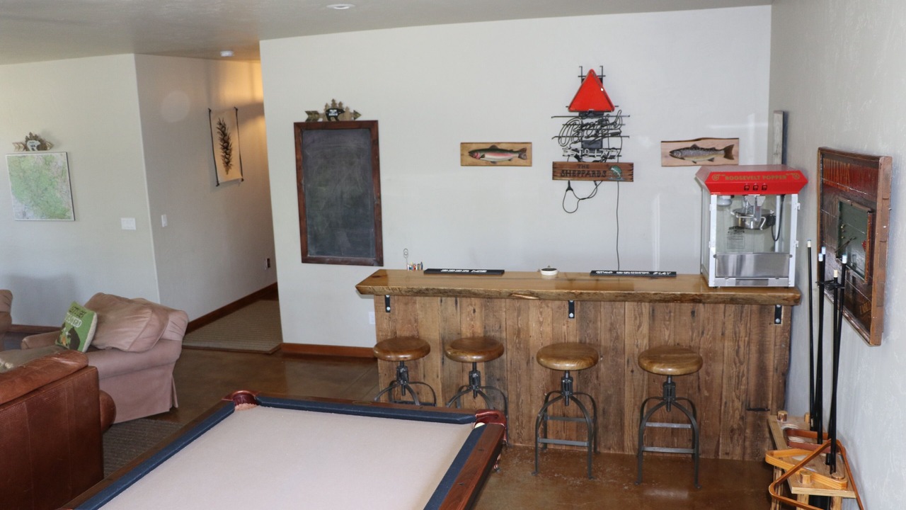 Photo of Bedroom in Bass Lake