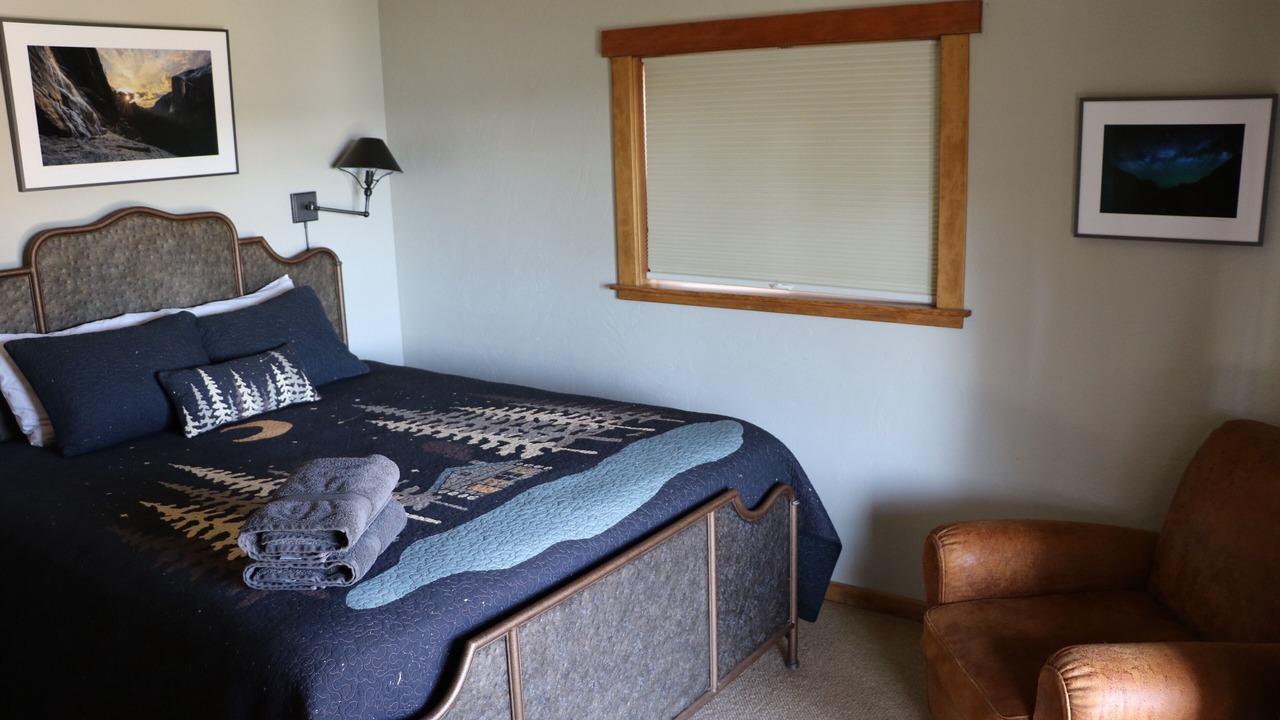 Photo of Bedroom in Bass Lake