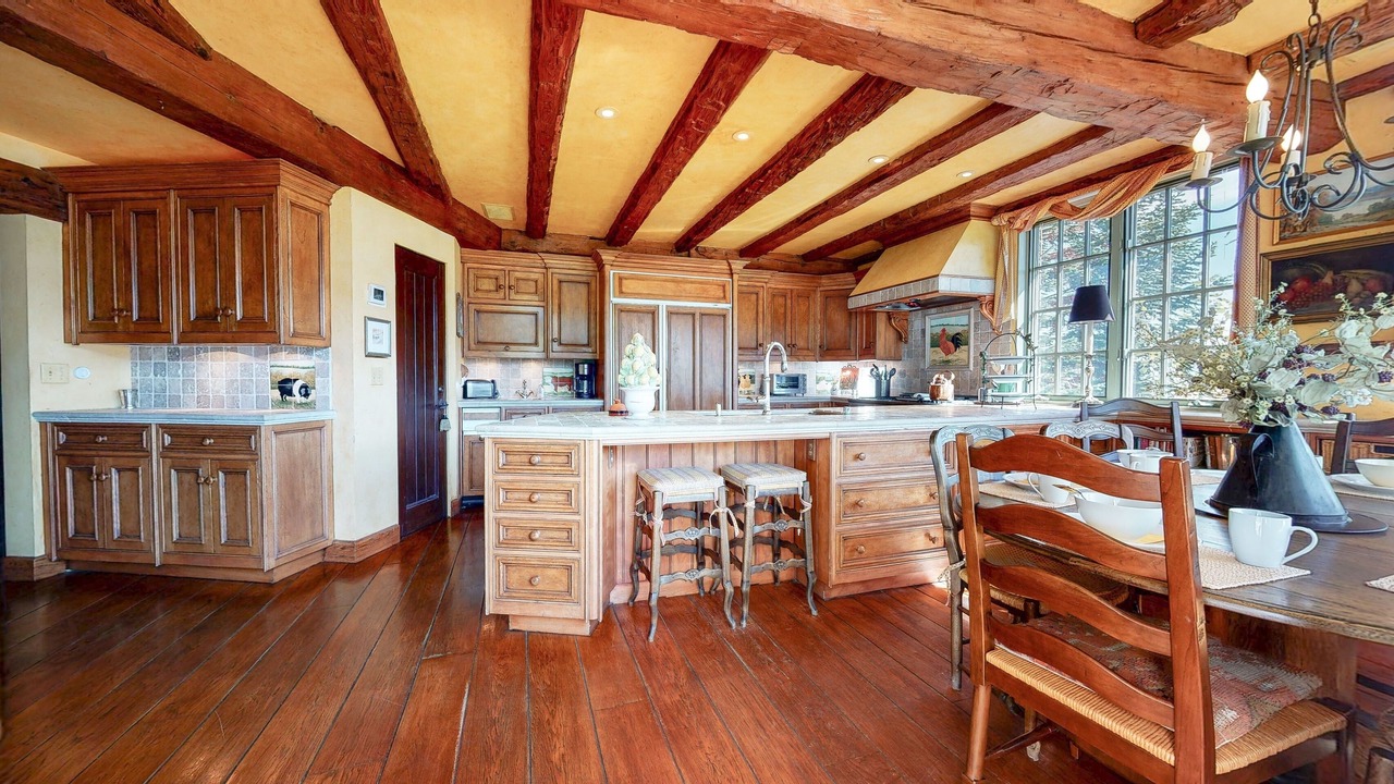 Photo of Bedroom in Mammoth Lakes