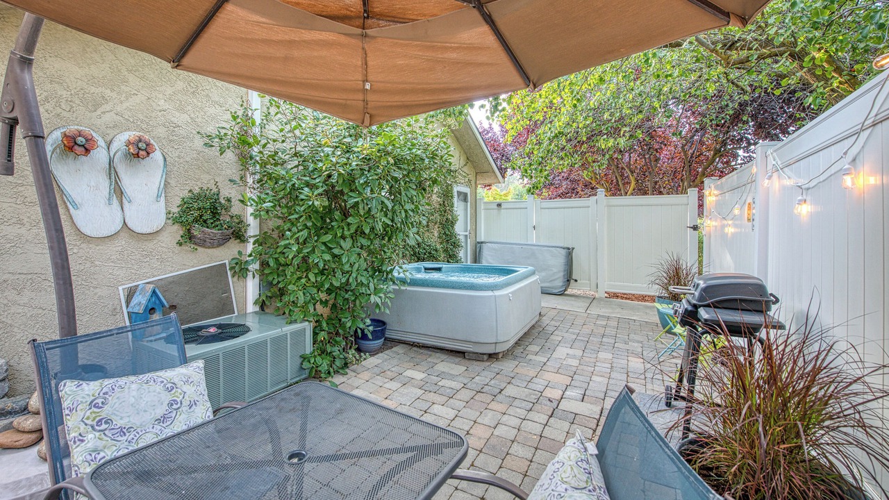 Photo of Patio Balcony in Yosemite Lakes