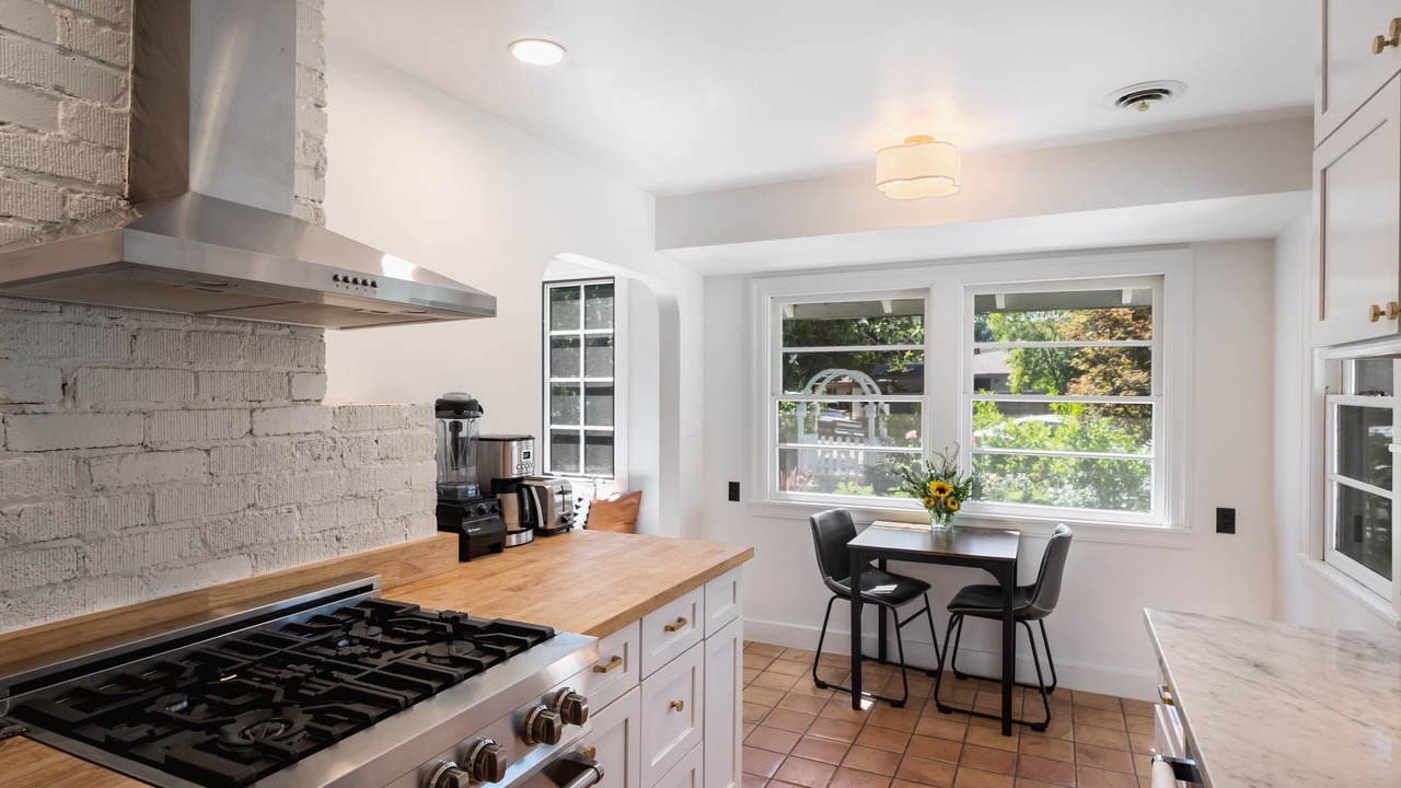 Photo of Kitchen in St. Helena