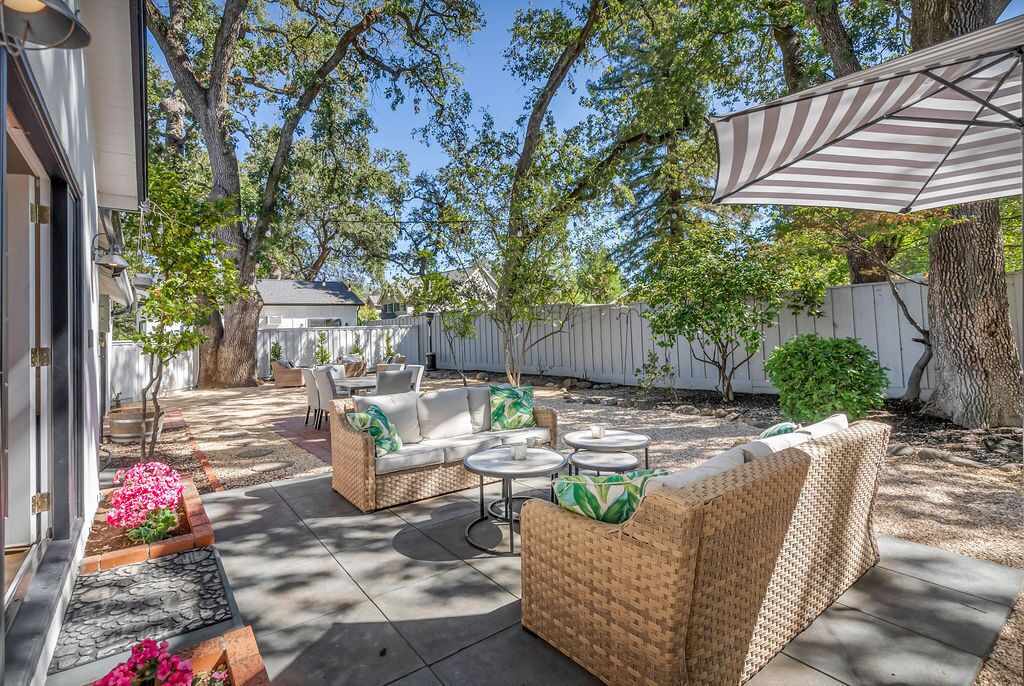 Photo of Patio Balcony in St. Helena