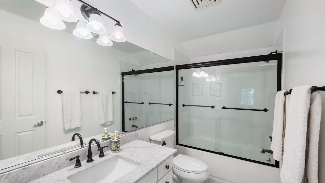 Photo of Bathroom in St. Helena
