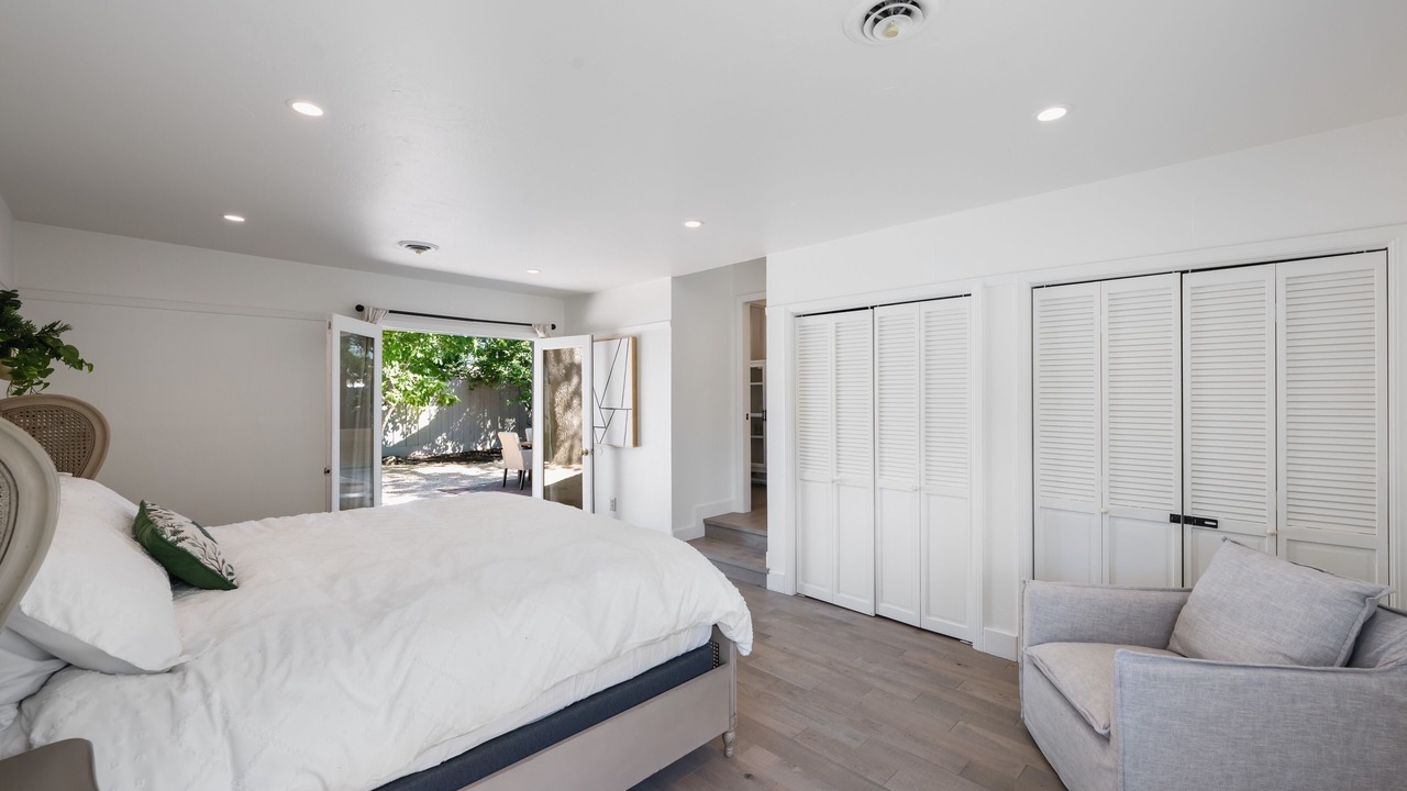 Photo of Bedroom in St. Helena
