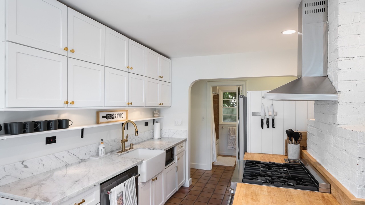 Photo of Kitchen in St. Helena