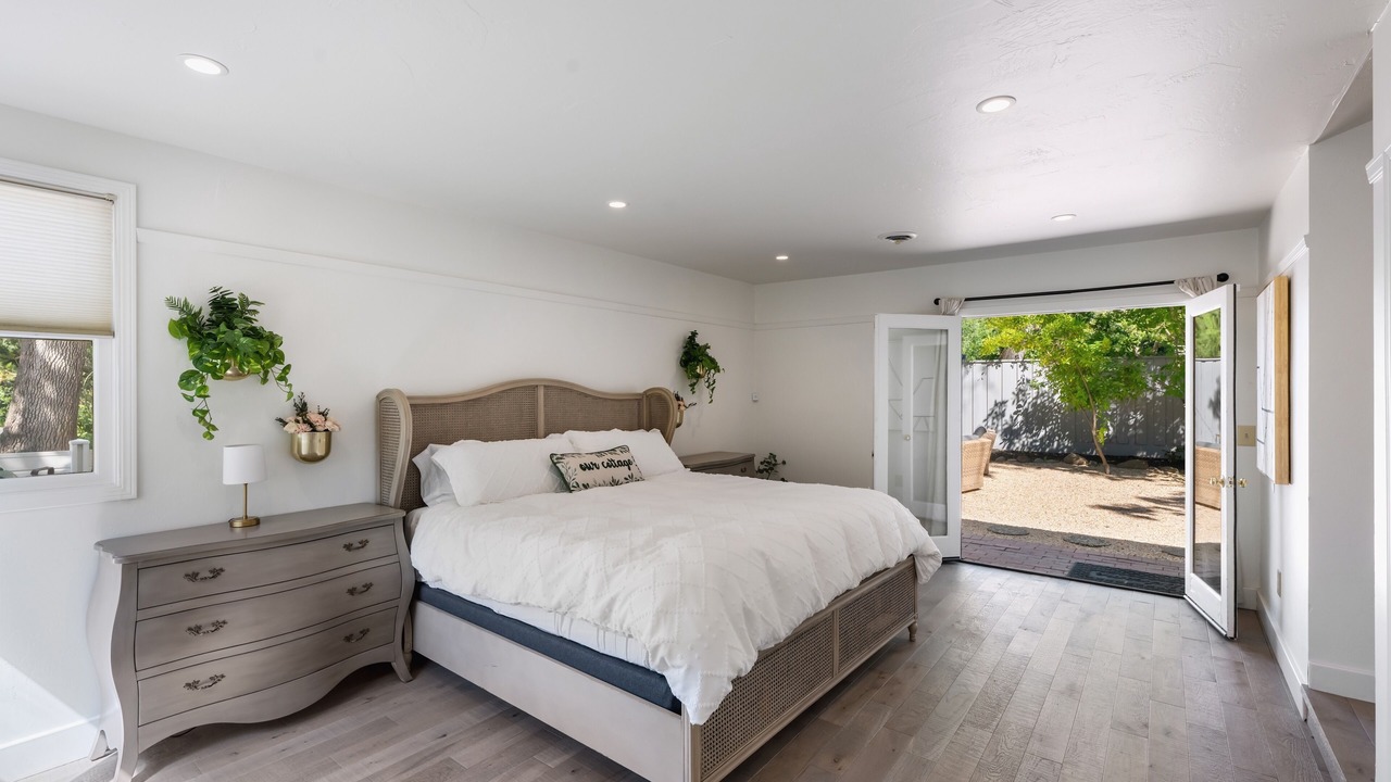 Photo of Bedroom in St. Helena