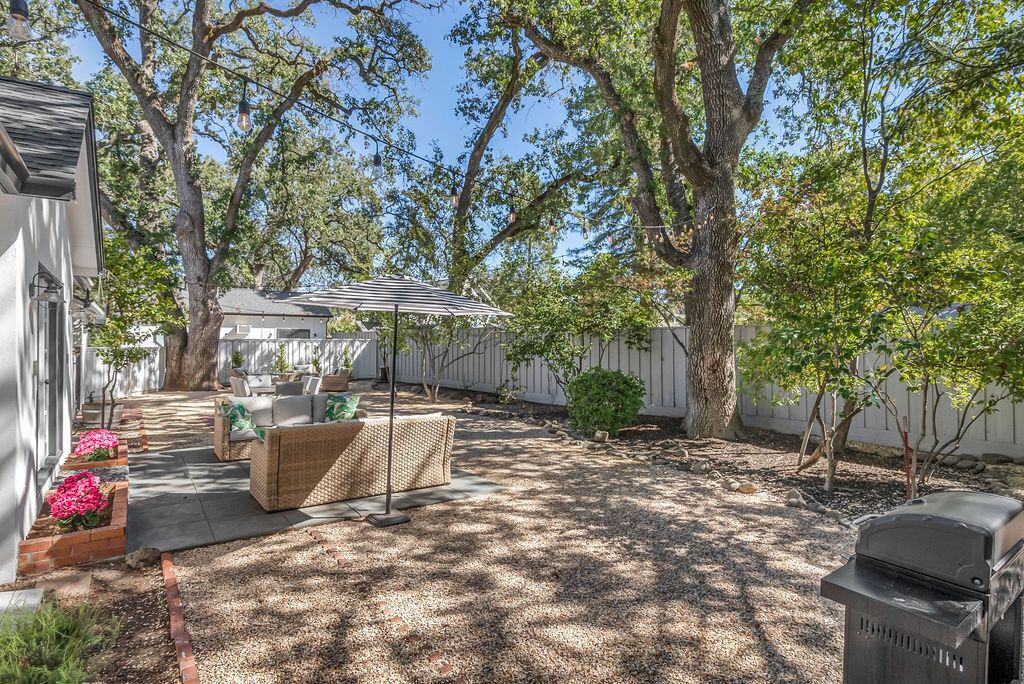 Photo of Patio Balcony in St. Helena