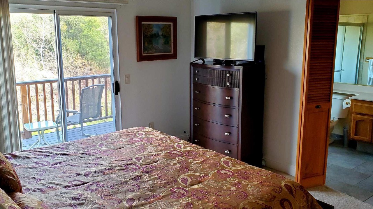 Photo of Bedroom in Three Rivers