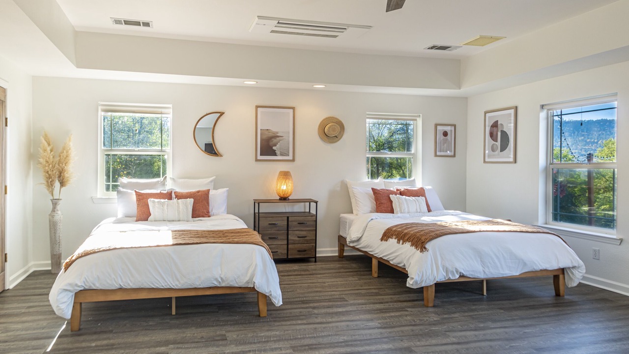 Photo of Bedroom in Oakhurst